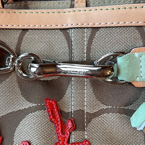 Coach Handbag - Picture 8 of 9